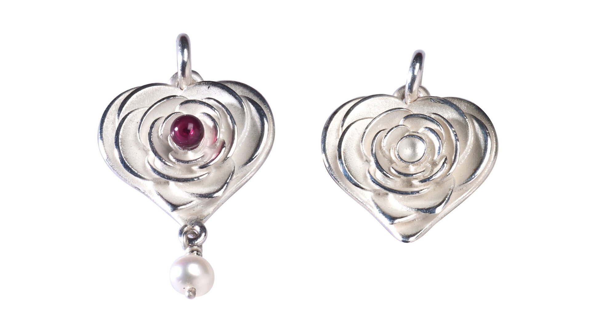Silberne ROSENHERZEN als Anhänger