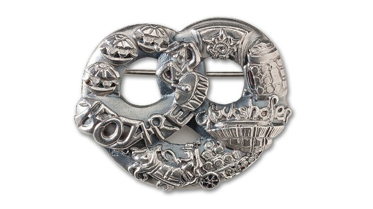 WIESNBREZN in Silber als Anstecker